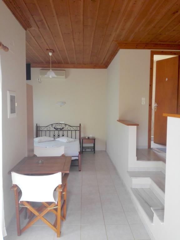 12 Gods Resort Pylos Ruang foto