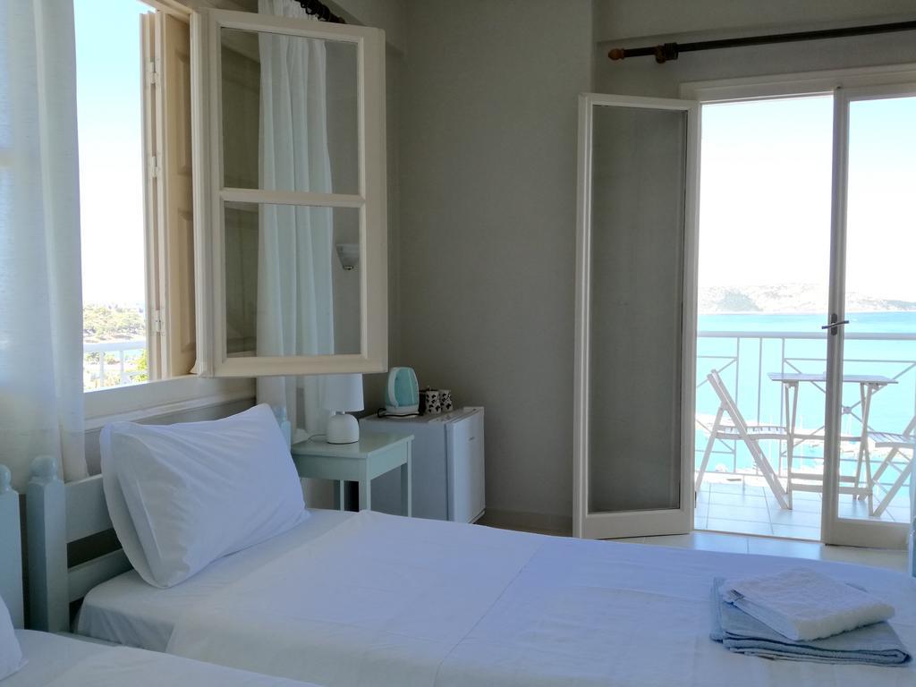 12 Gods Resort Pylos Bagian luar foto
