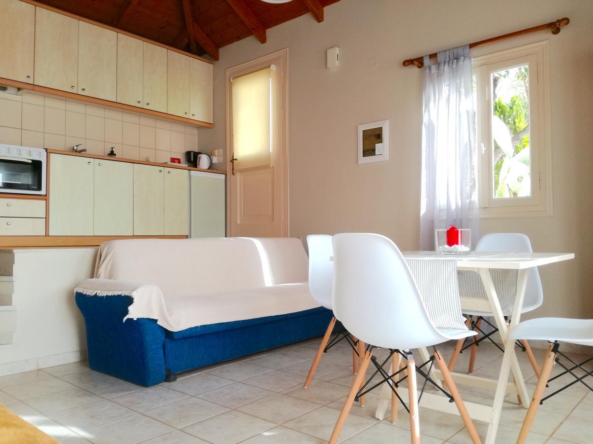 12 Gods Resort Pylos Bagian luar foto